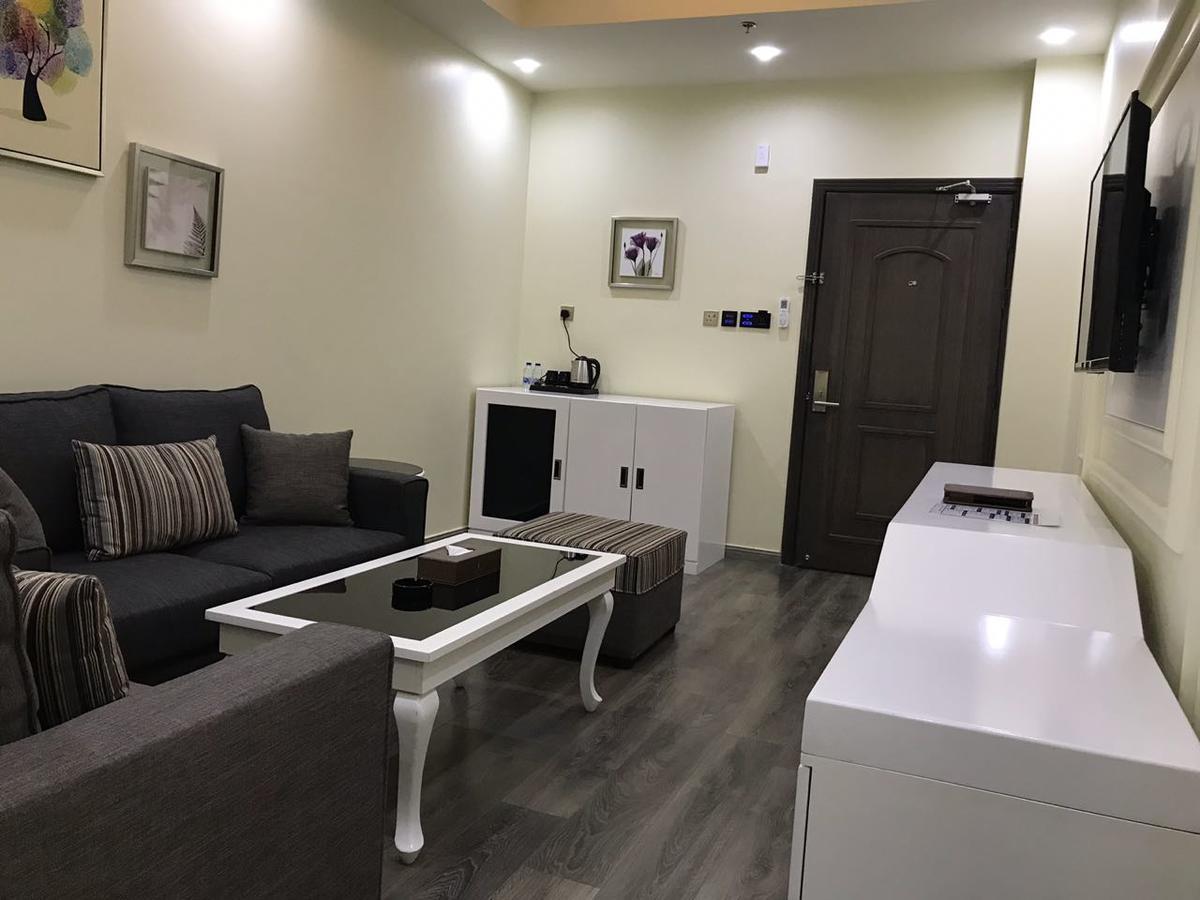 Golden Bujari Alulaya Hotel Ал Хубар Екстериор снимка