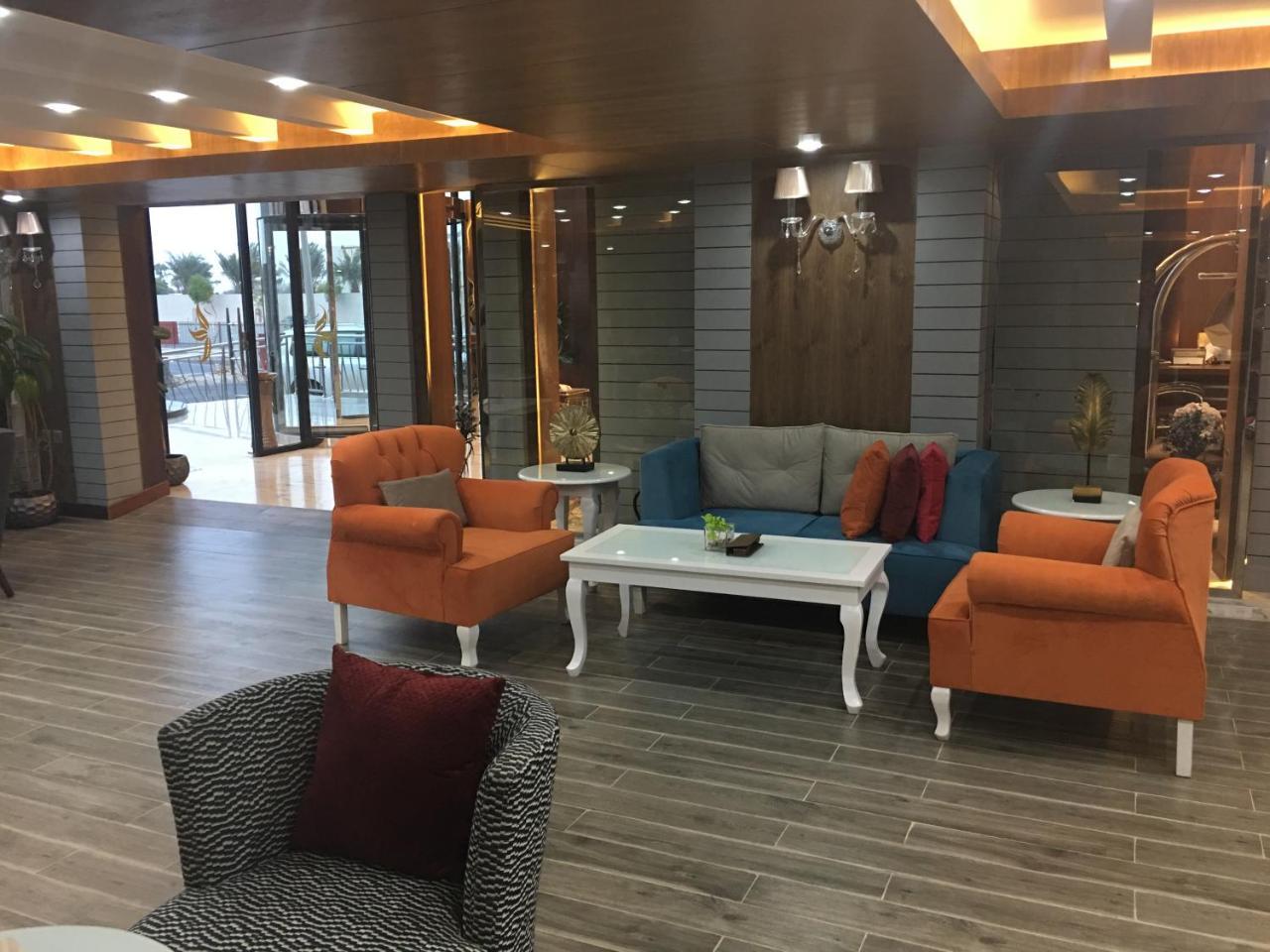 Golden Bujari Alulaya Hotel Ал Хубар Екстериор снимка