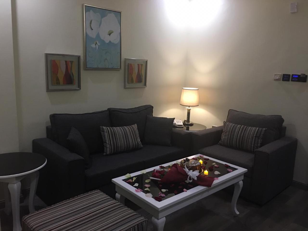 Golden Bujari Alulaya Hotel Ал Хубар Екстериор снимка