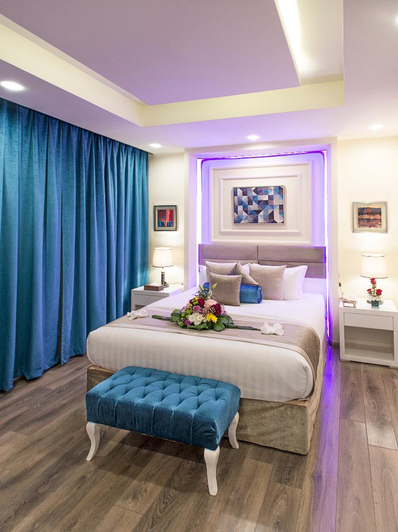 Golden Bujari Alulaya Hotel Ал Хубар Екстериор снимка