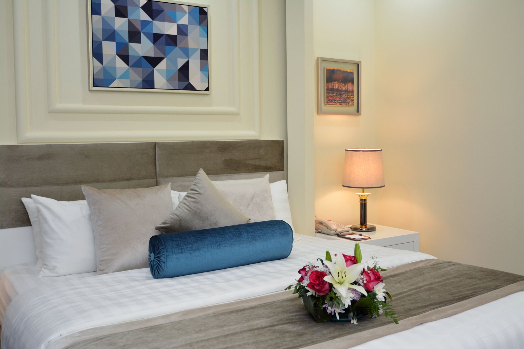 Golden Bujari Alulaya Hotel Ал Хубар Екстериор снимка